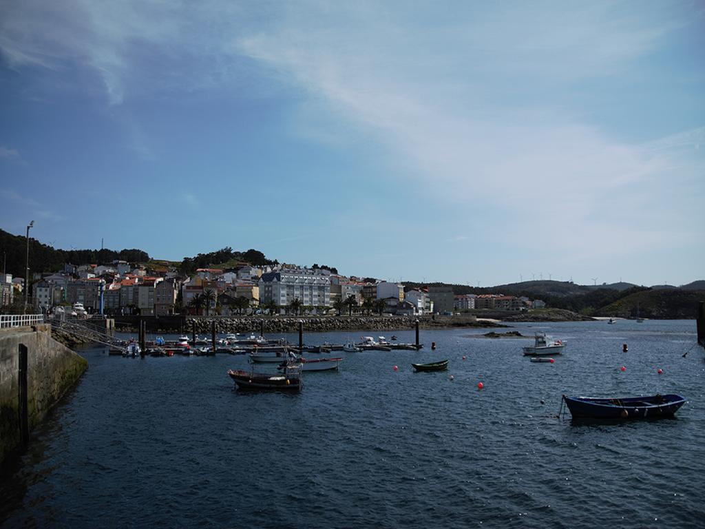 Apartamentos Turisticos Playa De Osmo Corme Bagian luar foto