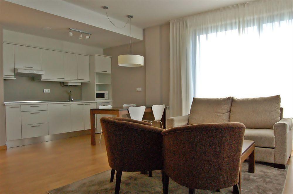 Apartamentos Turisticos Playa De Osmo Corme Bagian luar foto