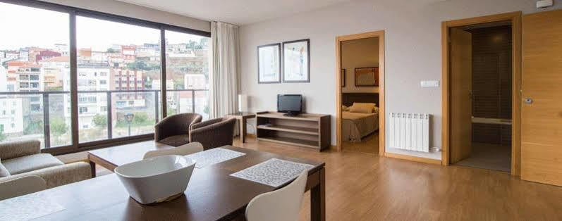 Apartamentos Turisticos Playa De Osmo Corme Bagian luar foto